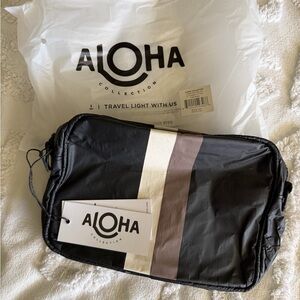 NWT aloha collection crossbody